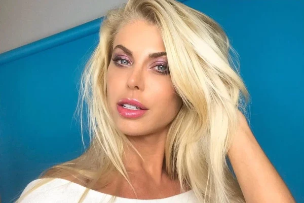 Caroline Bittencourt  por Reprodução/Instagram