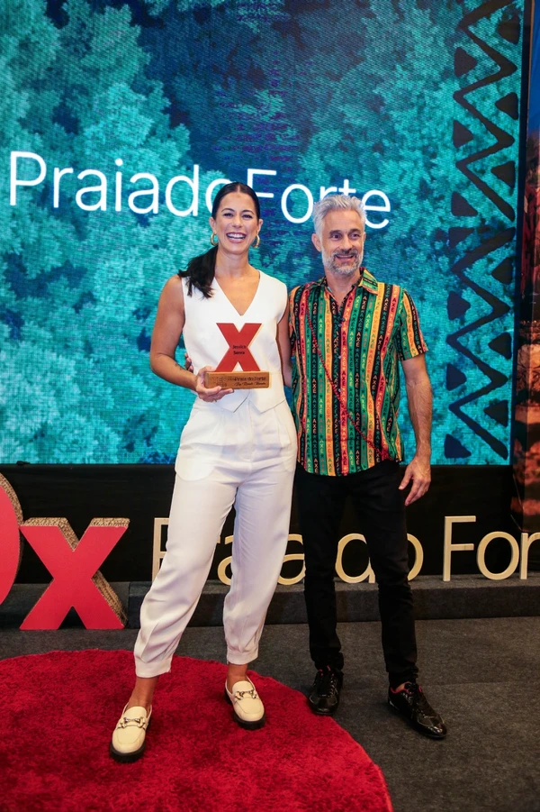 Jessica Senra no TEDx Praia do Forte 2026 por Divulgação
