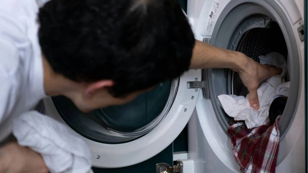 Por trás do gelo na máquina, existe uma mudança silenciosa: fazer tudo mais rápido, com menos esforço