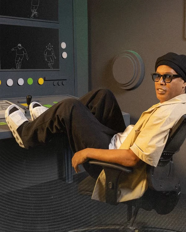 Ronaldinho Gaúcho por Reprodução