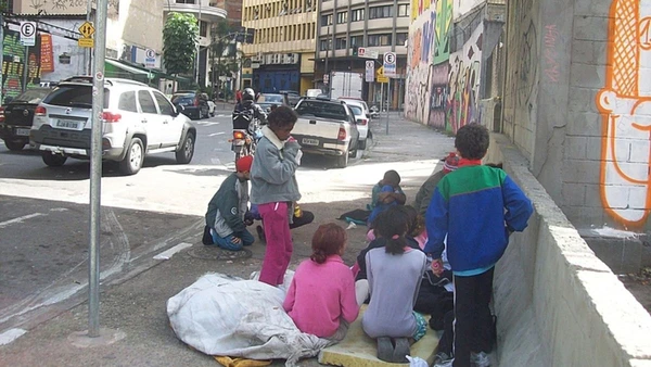 876 cidades do Brasil deixam crianças sem escola e mães sem emprego por Reprodução/EBC