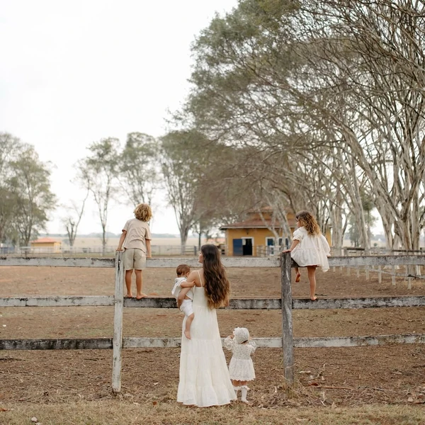 Biah Rodrigues, Sorocaba e filhos por Reprodução/Instagram