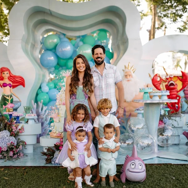 Biah Rodrigues, Sorocaba e filhos por Reprodução/Instagram