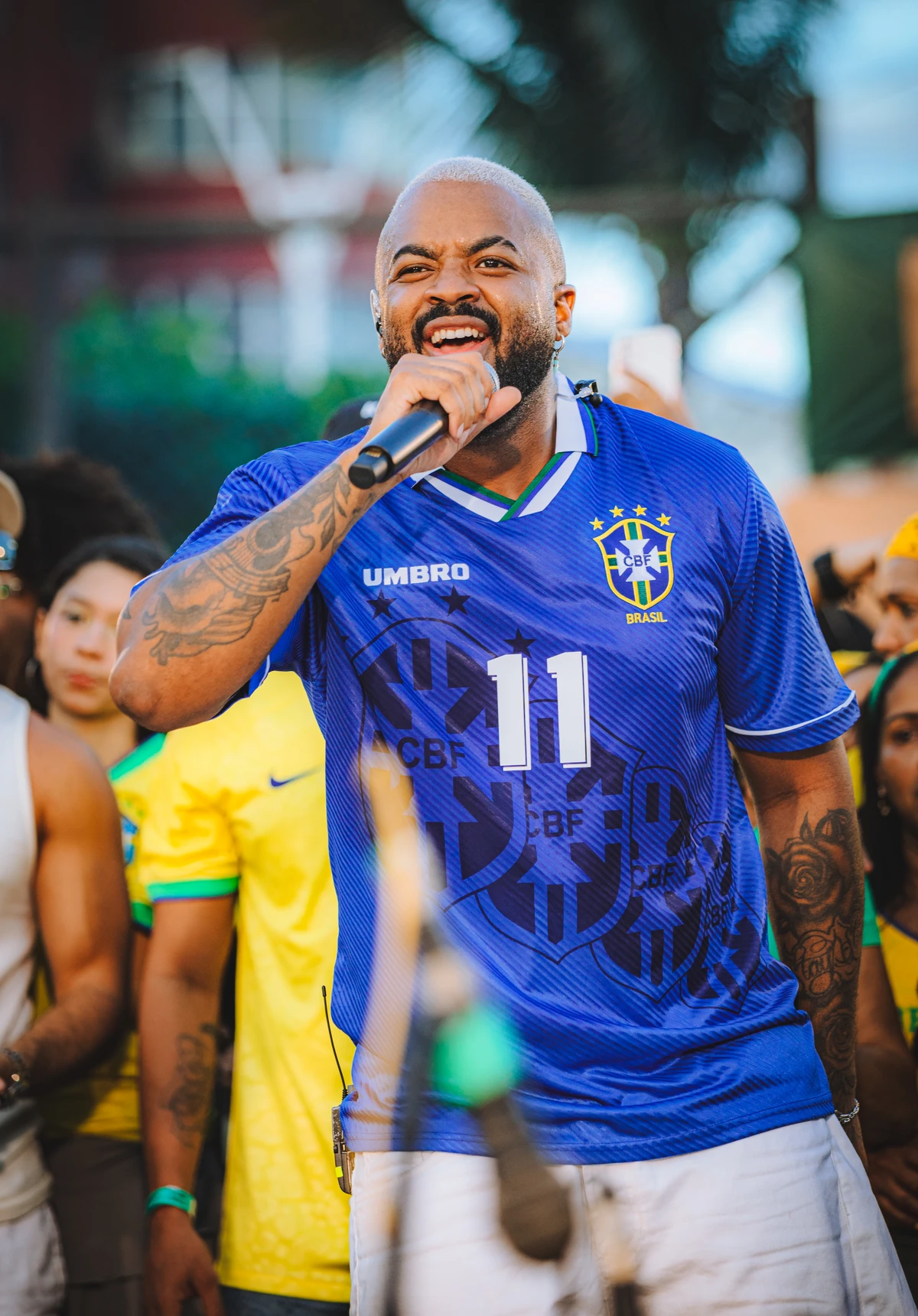 Cantor grava audiovisual com convidados, em Salvador por Divulgação/Bunny Produtora