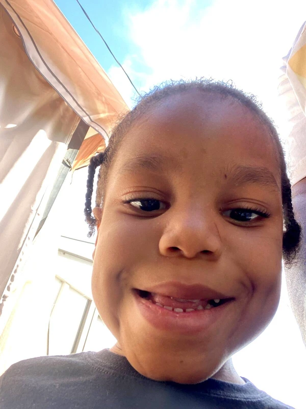 Elyjah Hearn por Reproudução