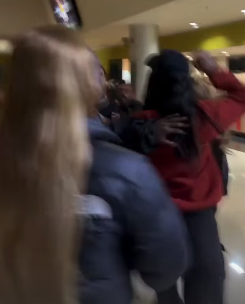 Influenciadora e funkeiro trocaram farpas em cinema de shopping por Reprodução | Instagram