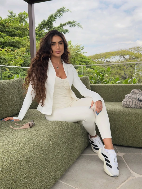 Natacha Horana por Reprodução/Instagram