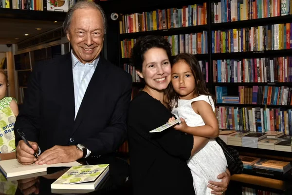 Pedro Malan, Cecilia Malan e sua filha, Olímpia Malan  por Divulgação/Cristina Granato