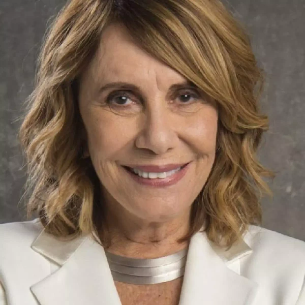 Renata Sorrah por Reprodução