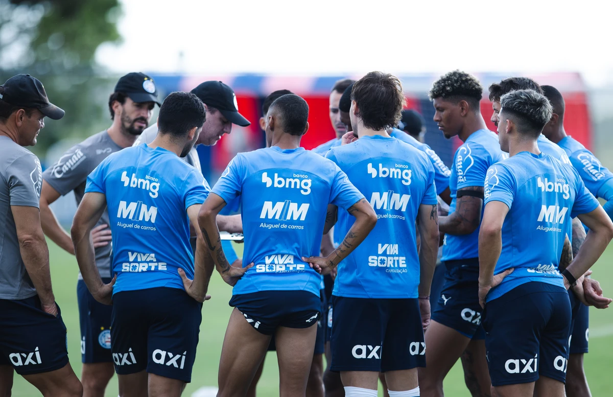 Elenco do Bahia em preparação para ecarar o São Paulo