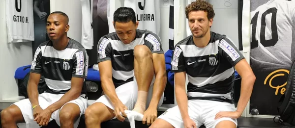Robinho, Ricardo Oliveira e Elano no Santos por  Ivan Storti / Divulgação Santos FC