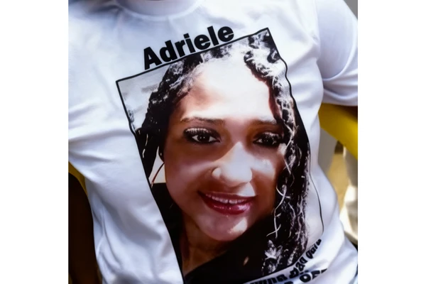 Adriele Silva da Conceição por Reprodução