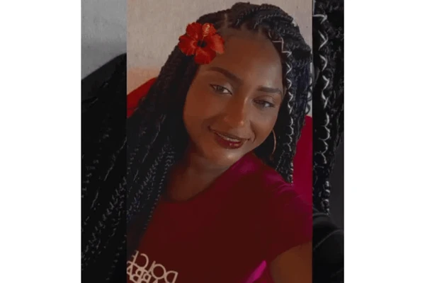 Adriele Silva da Conceição por Reprodução