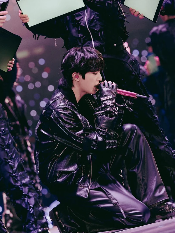 BTS - Arirang Tour por Reprodução