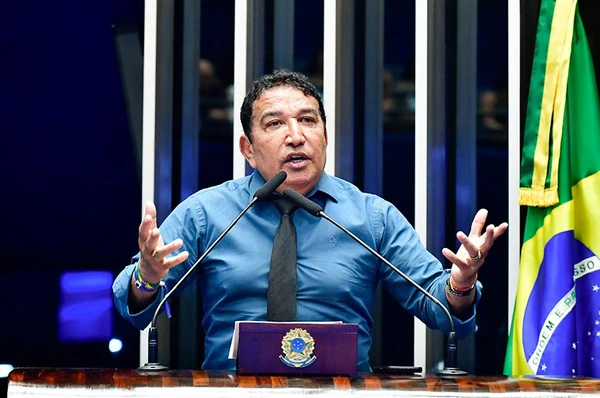 Magno Malta por Divulgação