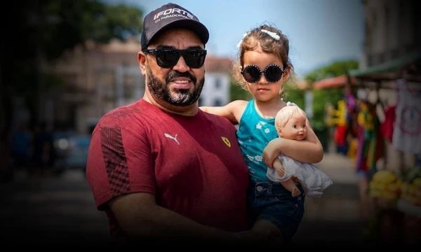 Alessandro e a filha Ana Laura