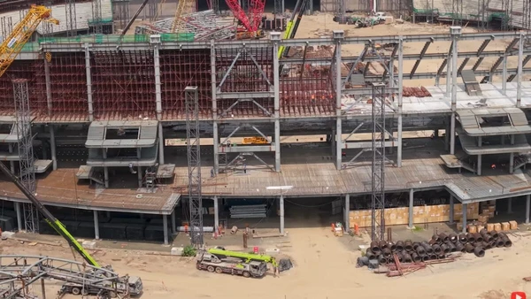 Veja imagens das obras e do projeto do megaestádio construído em El Salvador por Divulgação