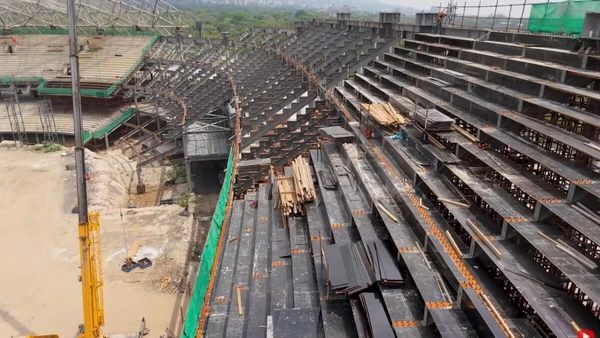 Veja imagens das obras e do projeto do megaestádio construído em El Salvador por Divulgação