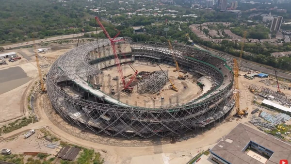 Veja imagens das obras e do projeto do megaestádio construído em El Salvador por Divulgação