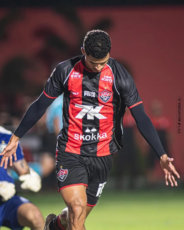 Vitória goleou o Coritiba no Barradão por Victor Ferreira/E. C. Vitória