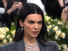 Imagem - AO VIVO: assista à chegada dos famosos, looks e tudo do tapete vermelho do MET Gala 2026