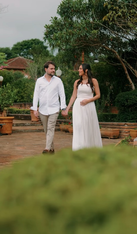 Bianca Biancardi faz chá revelação no próprio casamento por Reprodução/Instagram