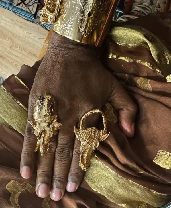 Detalhes da caracterização de Jendal, personagem de Lázaro Ramos em 'A Nobreza do Amor'  por Divulgação