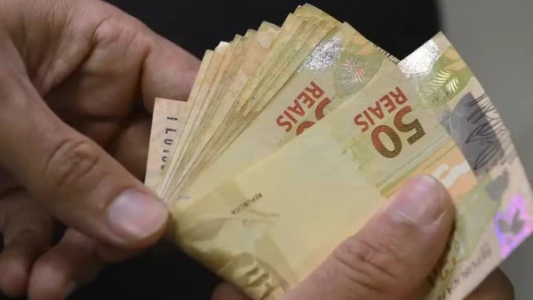 Fies no Desenrola: governo libera uso do FGTS para abater dívidas com até 90% de desconto por Marcello Casal Jr/Agência Brasil 