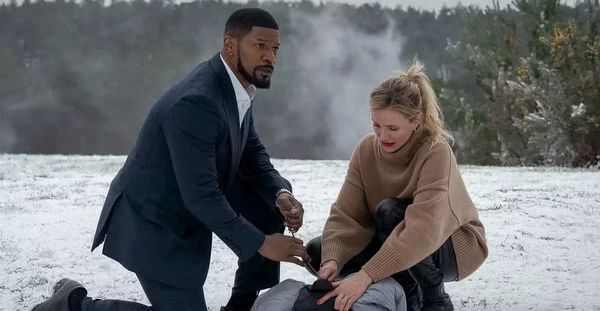 Jamie Foxx e Cameron Diaz em De Volta à Ação (2025) por Reprodução 