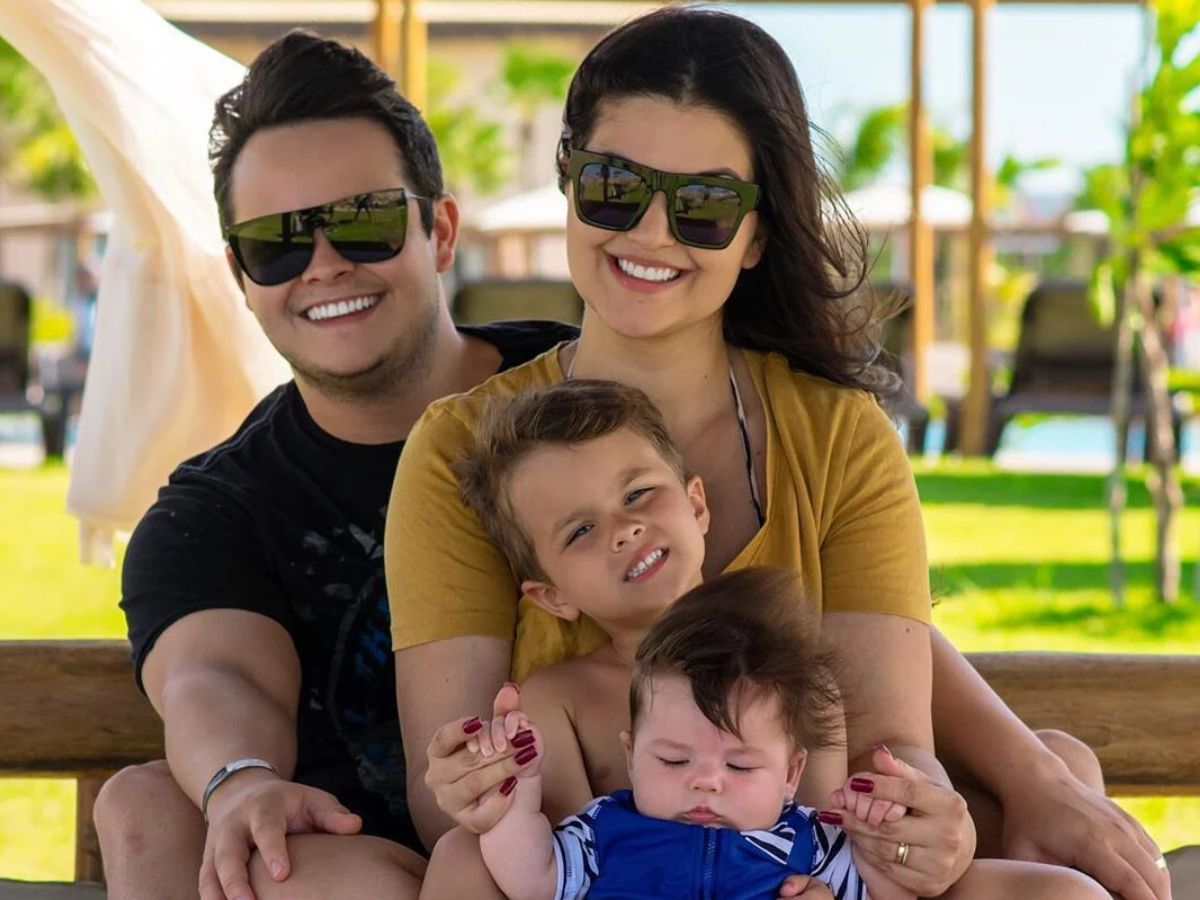 Matheus Aleixo, Paula e filhos por Reprodução