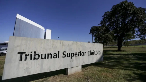 O fenômeno do título vazio: por que o jovem brasileiro está fugindo das urnas em 2026? por Marcelo Camargo/Agência Brasil