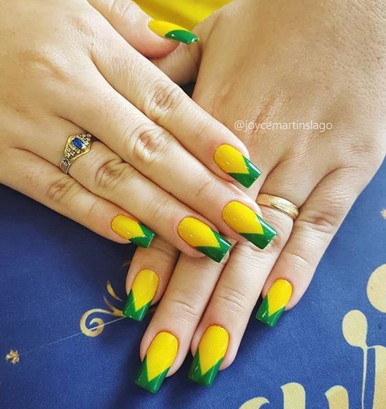 Sugestões de unhas para a Copa do Mundo por Reprodução/Instagram