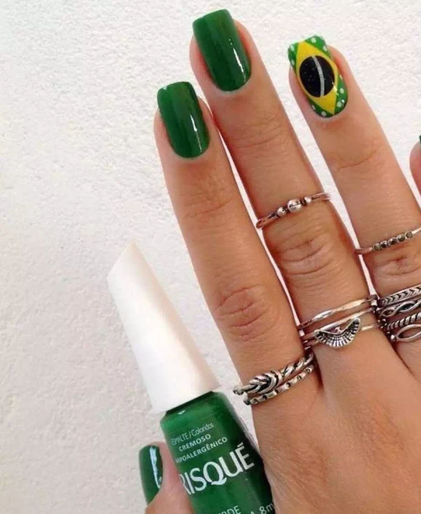 Sugestões de unhas para a Copa do Mundo por Reprodução/Instagram