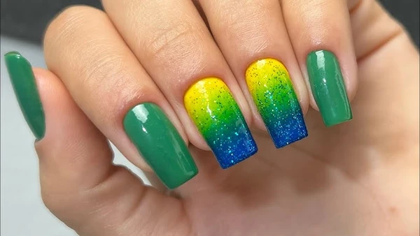Sugestões de unhas para a Copa do Mundo por Reprodução/Instagram