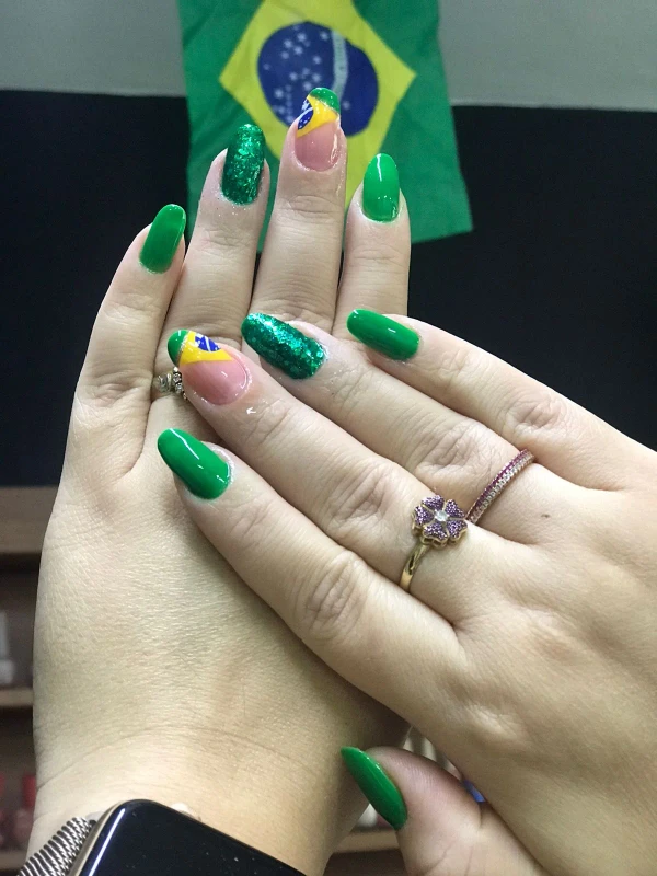 Sugestões de unhas para a Copa do Mundo por Reprodução/Instagram