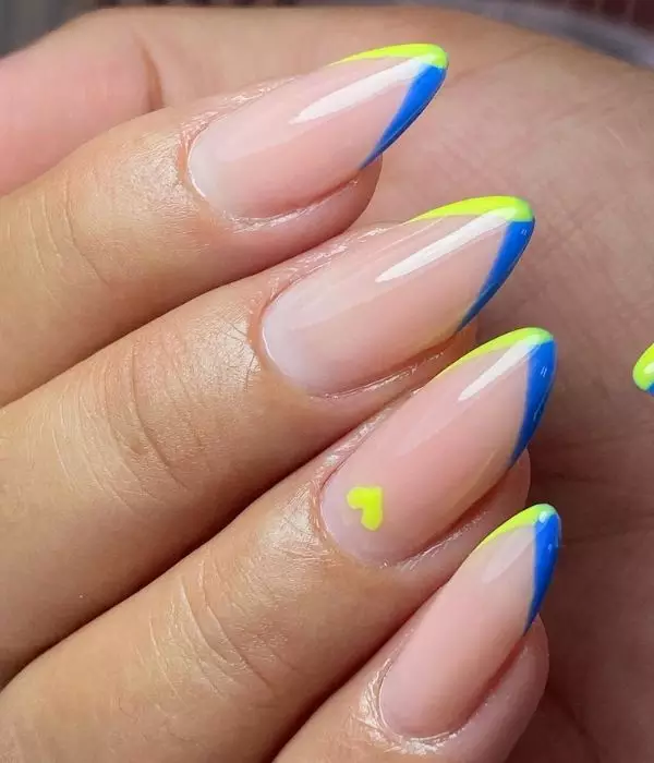 Sugestões de unhas para a Copa do Mundo por Reprodução/Instagram