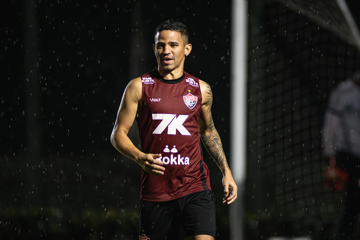 Erick é uma das esperanças do Vitória para o confronto contra o Ceará