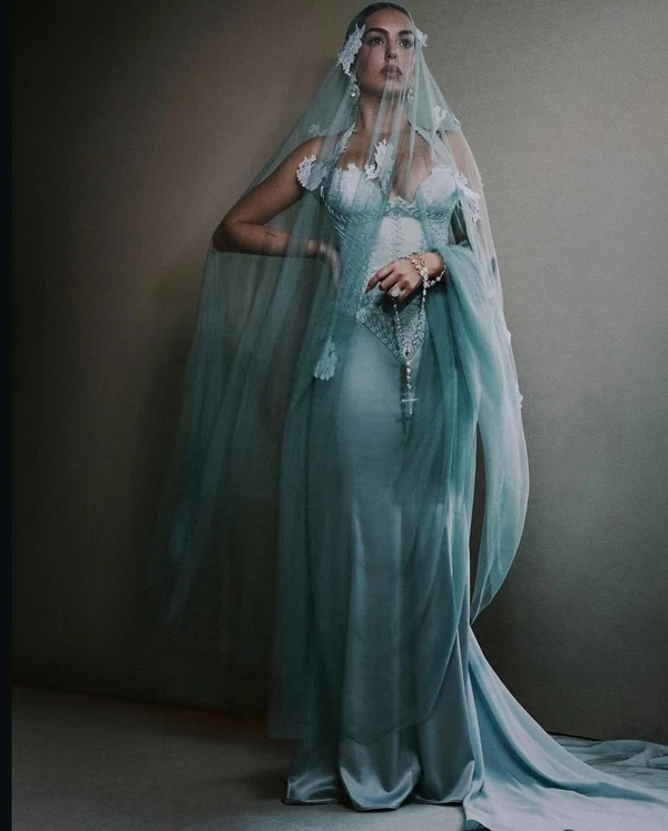 Look de Georgina Rodríguez no Met Gala 2026 por Reprodução/Redes Sociais 