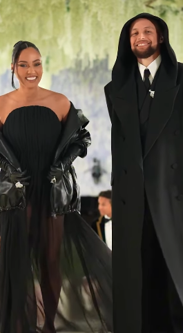  Ayesha Curry  por Reprodução | Instagram