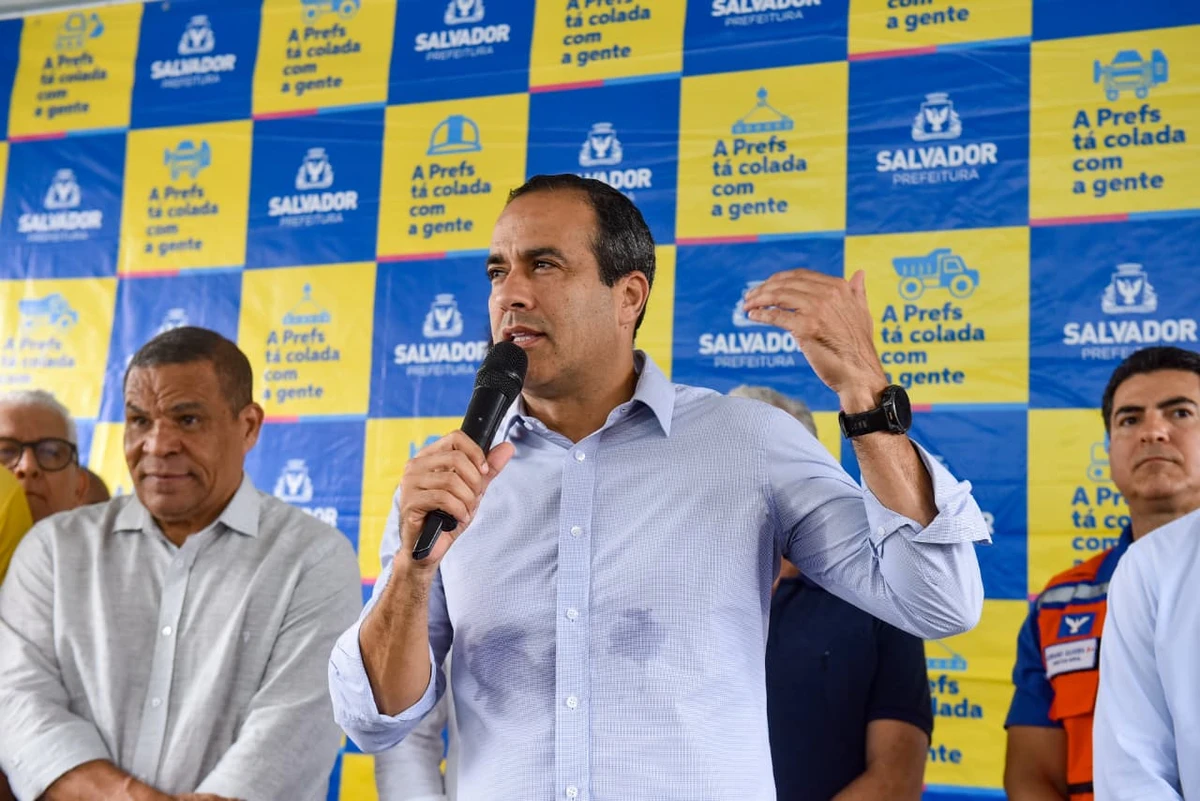 "Nossa cidade é marcada por uma topografia irregular, por áreas de declives e de morros, que acabam, nesse período das chuvas, sendo mais impactadas”, destacou Reis por Jefferson Peixoto/ Secom PMS