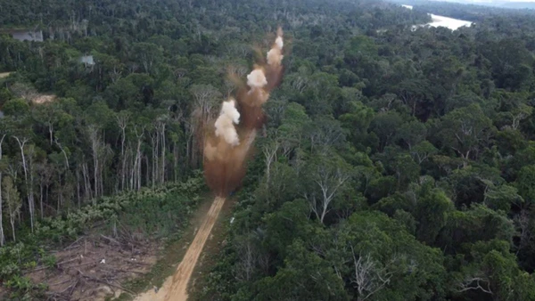 Amazônia sob as asas do garimpo: veja onde ficam as quase 3 mil pistas que sustentam o crime