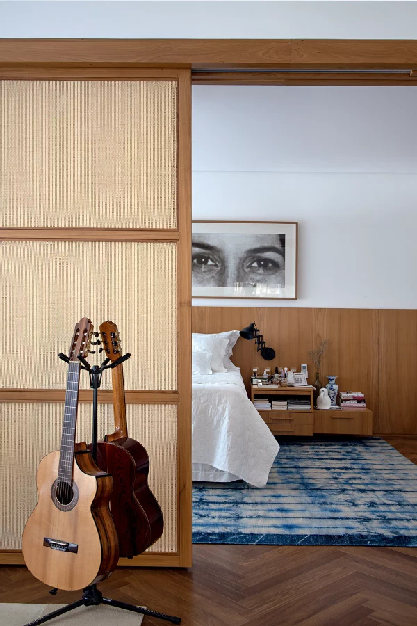Apartamento de Gilberto Gil no Edifício Chopin combina vista para o mar, reforma premiada e localização entre as mais valorizadas do Rio por André Nazareth / Editora Globo