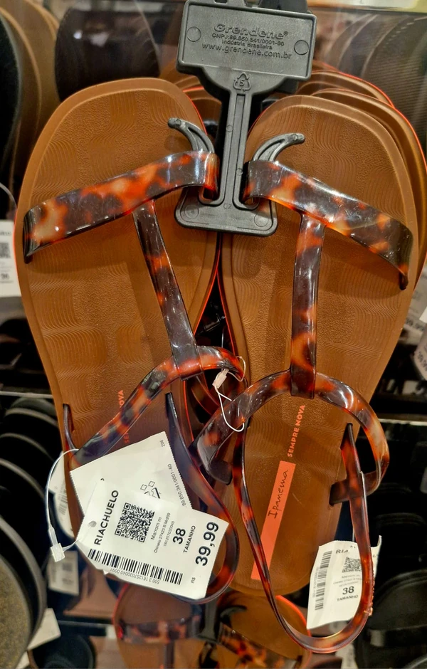 Sandália Ipanema de R$ 39,99
Loja Riachuelo, Salvador Shopping por Divulgação
