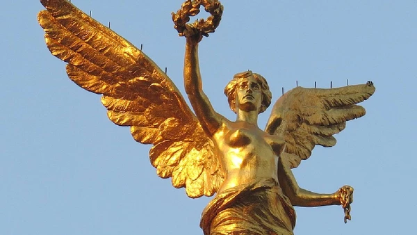 O monumento do Ángel de la Independencia foi inaugurado em 1910 e ocupa o Paseo de la Reforma, avenida que concentra parte das imagens mais clássicas da Cidade do México por Clinker / Wikimedia Commons