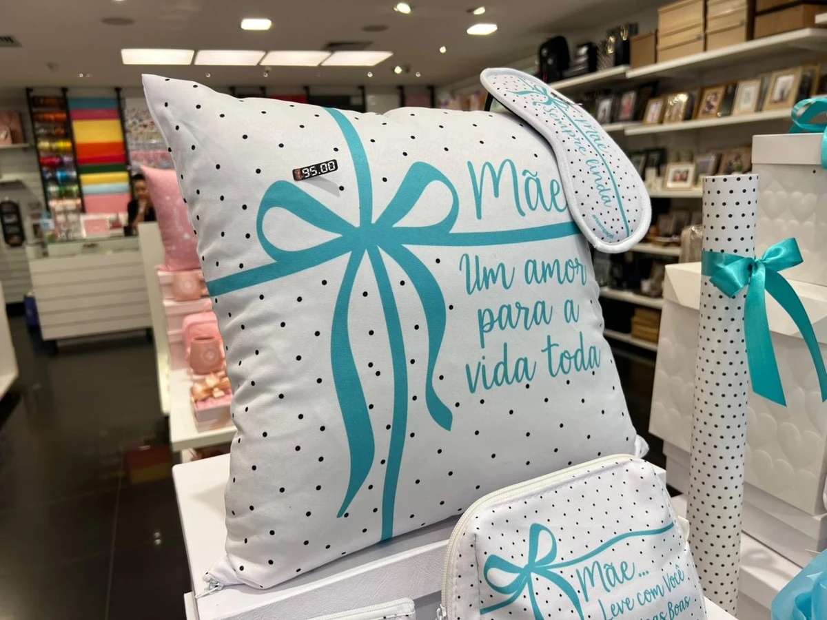 Almofada temática por R$ 95
Loja Art em papel, Shopping Paralela  por Divulgação