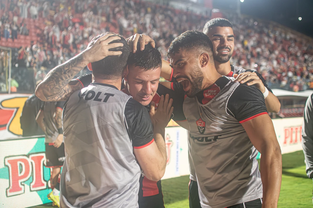 Vitória 1x0 Ceará - Quartas de final da Copa do Nordeste  por Victor Ferreira/ECV