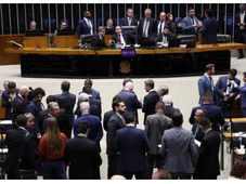 Imagem - Câmara aprova projeto com incentivos bilionários para mineração e texto segue para o Senado