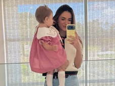 Imagem - Ela cresceu! Jade Magalhães, esposa de Luan Santana, faz rara aparição com a filha nas redes sociais