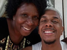 Imagem - Atriz de Três Graças relembra última conversa com o filho que morreu aos 21 anos