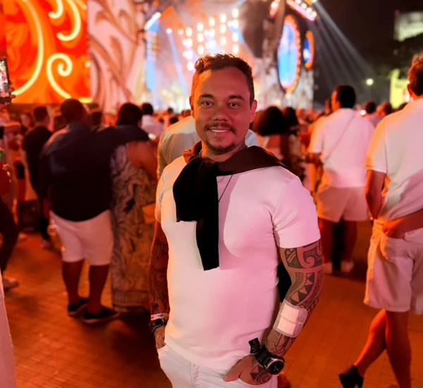 Cantor sertanejo Adriano Muniz por Reprodução | Instagram